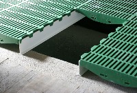 Ruszta pod�ogowe dla prosi�t w kojach porodowych