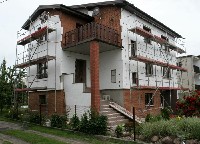 Dysponujemy w�asnym sprz�tem, rusztowaniami i transportem.